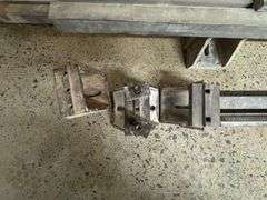 Hydraulic Wall Saw System with Eaton Vickers Controls, Blade Guards and Tracks