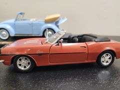 (3) 1:24 Scale Die Cast Cars