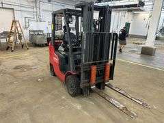 Raymond Model MCP1F2A25LV, 4400 lb Propane Fork Lift