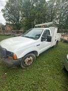 2006 Ford F-350 XL Super Duty with Utility Box VIN# 1FDSF30526ED42741
