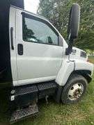 2009 Chevy C7500 Line Truck VIN# 1GBM7C1B49F411799