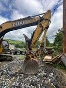 John Deere 230LC Excavator with Thumb