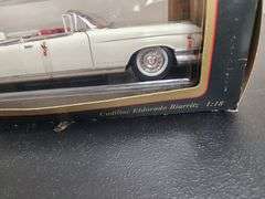 Maisto Special Edition 1:18 Scale Cadillac Eldorado Biarritz Die Cast