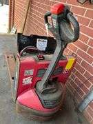 Raymond Model 8210 Deka D -Series 24V 9AMP Electric Pallet Jack
(non-functional)