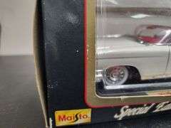 Maisto Special Edition 1:18 Scale Cadillac Eldorado Biarritz Die Cast
