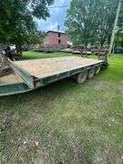 1983 18' 242 Trailer VIN# 10HHT1805100041