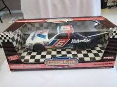 Mark Martin Hand Signed 1/18 Scale Valvoline #6 Die Cast Car