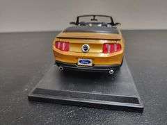 Maisto 1:18 Scale 2010 Ford Mustang GT Convertible Die Cast