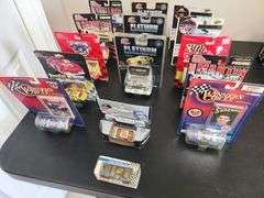 (15) 1/64 Nascar Die Cast Cars