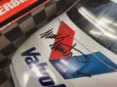 Mark Martin Hand Signed 1/18 Scale Valvoline #6 Die Cast Car
