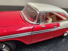 1:18 Scale 1956 Chevrolet Bel Air Die Cast