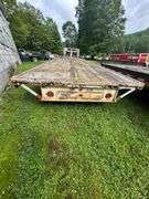 1990 White 26' Gooseneck Trailer