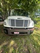 2017 Freightliner 28' Flatbed with Liftgate V-3ALACXDT2HDHV2978