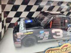 Mike Skinner Hand Signed 1/18 Scale Goodwrench #3 Die Cast Truck