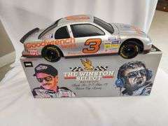 Dale Earnhardt 1:24 Scale The Winston Select Stock Car Die Cast Bank