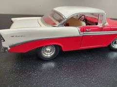 1:18 Scale 1956 Chevrolet Bel Air Die Cast