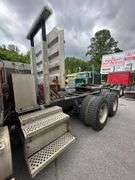 2005 Kenworth  VIN# 1XKWDBOX85J072075