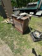 Antique Tharrington Industries Heater/Oven Little Giant Animal Feeder
