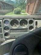 1998 Freightliner FL70 22' Box Truck VIN# 1FV6HJAA6WH961233