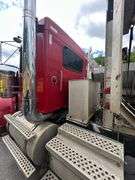 2005 Kenworth  VIN# 1XKWDBOX85J072075