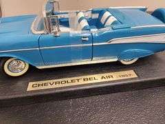 1:18 Scale 1957 Chevrolet Bel Air Convertible Die Cast