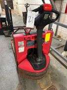 Raymond Model 8210 Deka D -Series 24V 9AMP Electric Pallet Jack