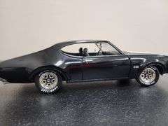 1:18 Scale 1969 Oldsmobile 442 Die Cast