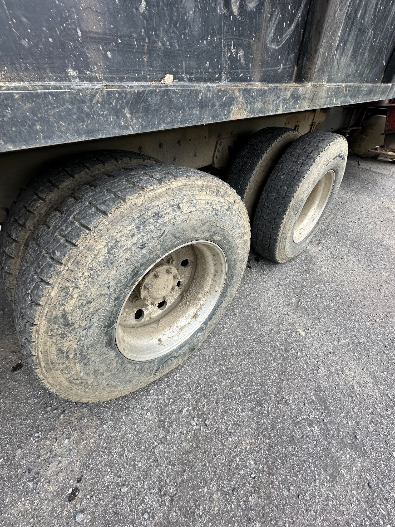 Lot image 10