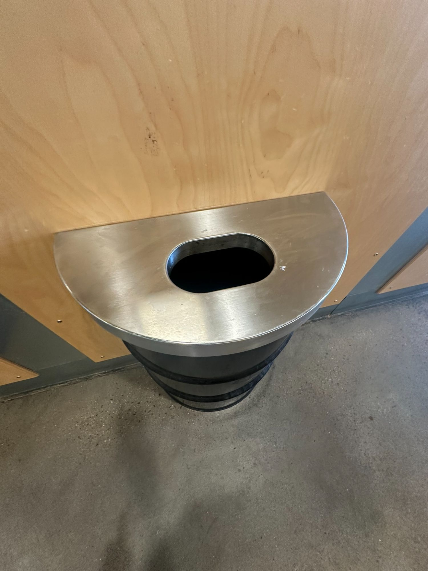 Lot image 2