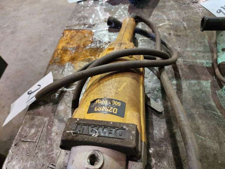Dewalt D28499 Heavy Duty Angle Grinder