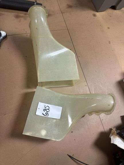 Pair Nose Ducts