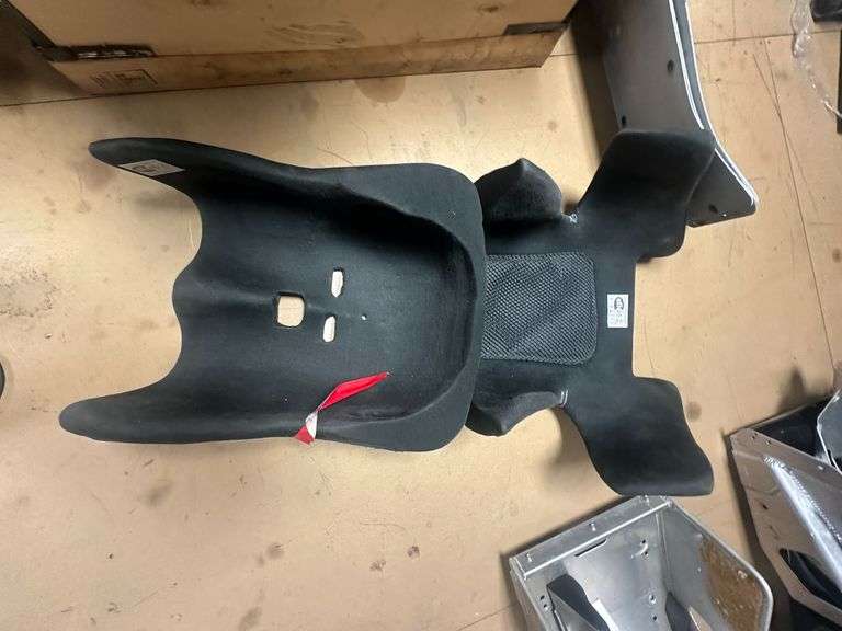 Hendrick Carbon Seat Insert