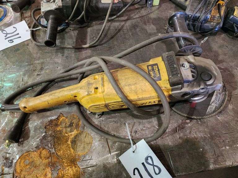 Dewalt D28499 Heavy Duty Angle Grinder