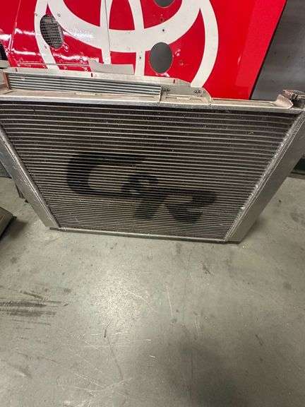 C&R Radiator 31 x 18 x 2