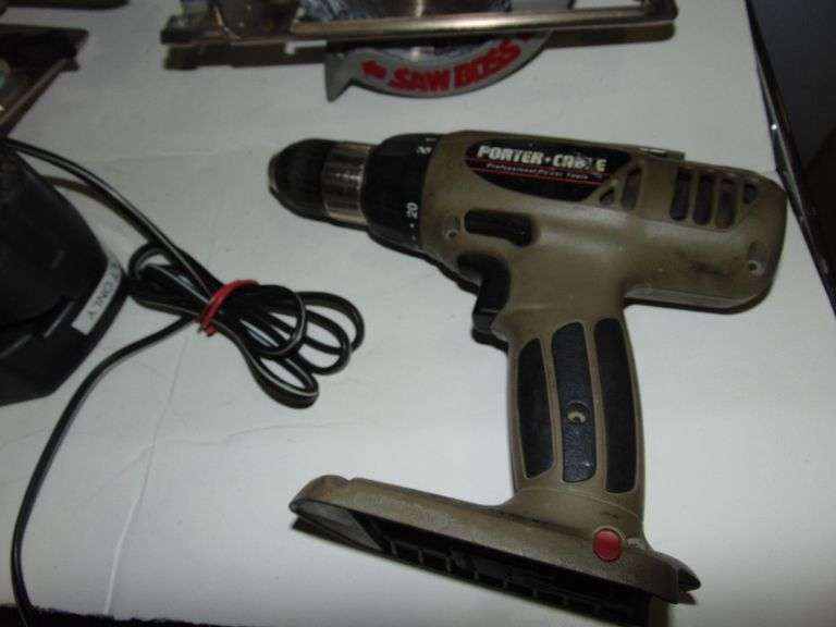 Porter Cable Kit Drill, Two Saw, Charger Battery 19 Volt