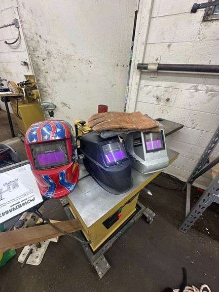 Protective Welding Masks w/ Leather Welding Glove Set