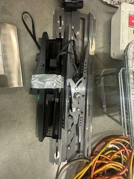 (2x) Wall TV Mounts