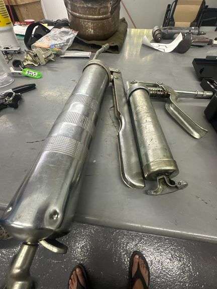 Grouping of Air Powered Grease Guns