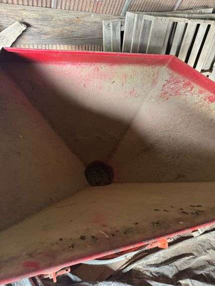 Three-Point Hitch Broadcast Spreader