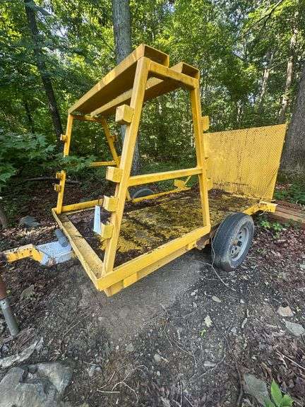 Yellow Wire Transfer Trailer w/ Hydraulic Tilting Bed