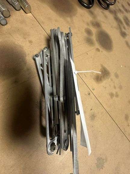 Hood Hinges / Props