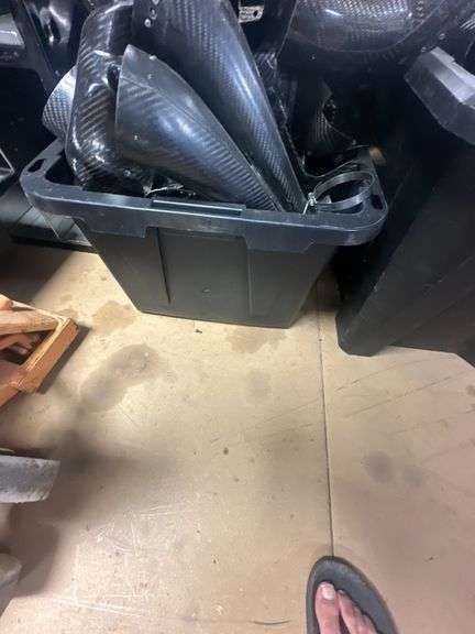 Tote of Carbon Fiber Ducts