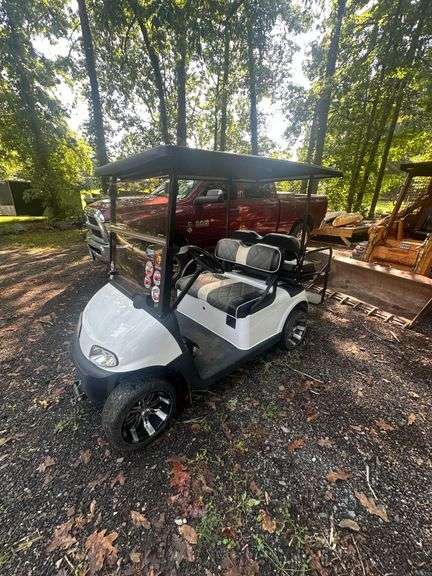 EZ-GO Electric Golf Cart