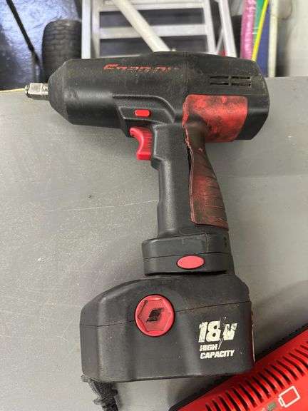 Snap-On 18V 1/2 Impact Wrench w/ Battery and Charger