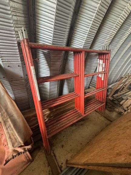 Scaffolding Sections w/Stabilizing Bars, Steel, Painted Red | 6 Sections