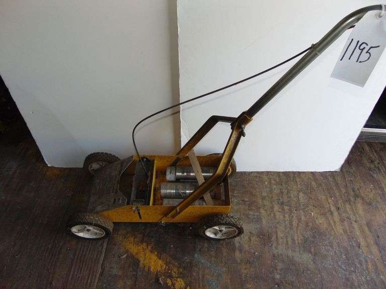 Rus-Oleum Line Painter image