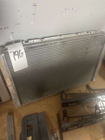Howe Late Model Radiator