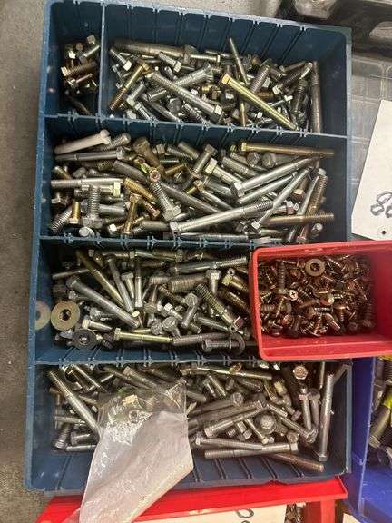 Large Tray Misc Bolts