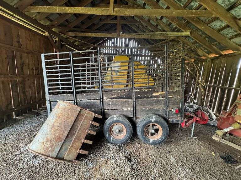 Livestock Trailer w/ Wood & Bar Sides & Dual Axle | NO TITLE