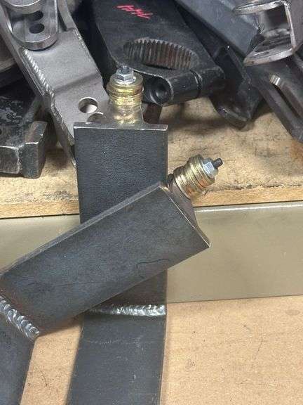 (2x)  Steel Brackets Boom Tube Hangers